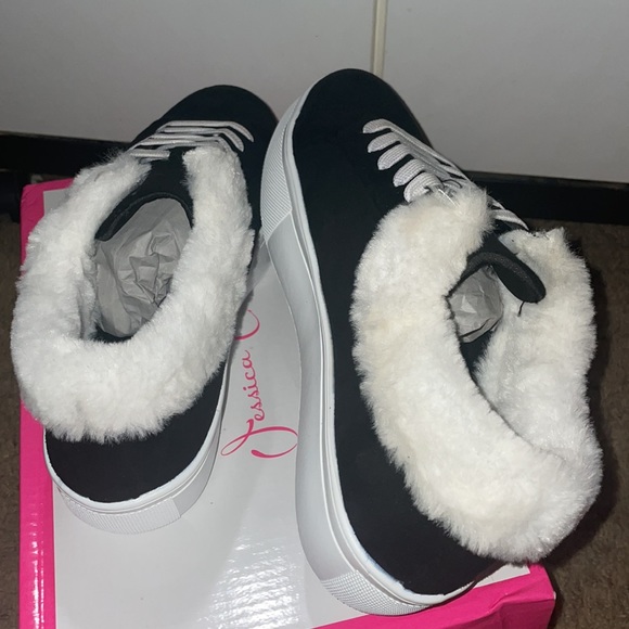 Sneakers - Picture 2 of 2